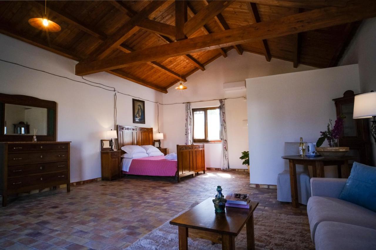 Masseria Crocco Montalbano Ionico المظهر الخارجي الصورة